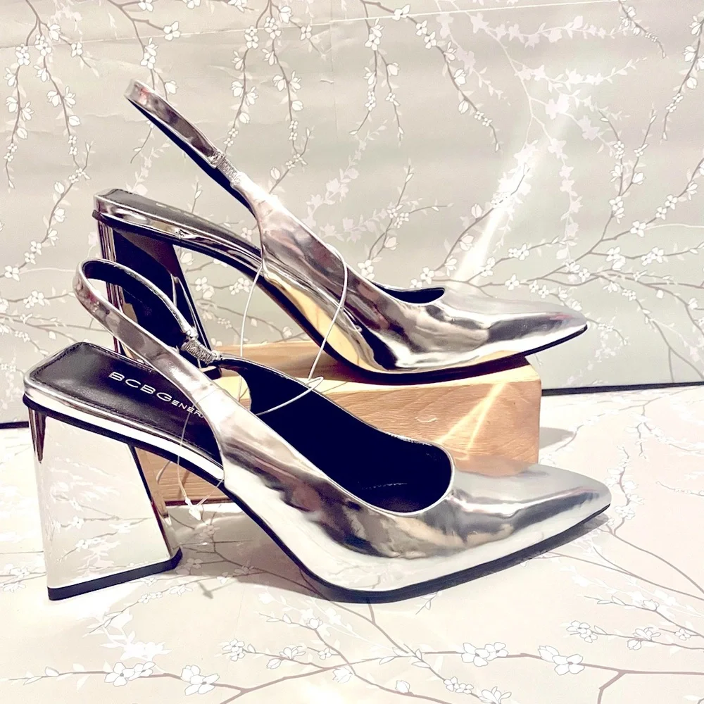 BCBGeneration Metallic Silver Slingback Pumps Women’s Size 8 New - Picture 4 of 6